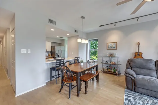 $1,500 | 4317 Lindell Boulevard, Unit H, St. Louis, MO 63108