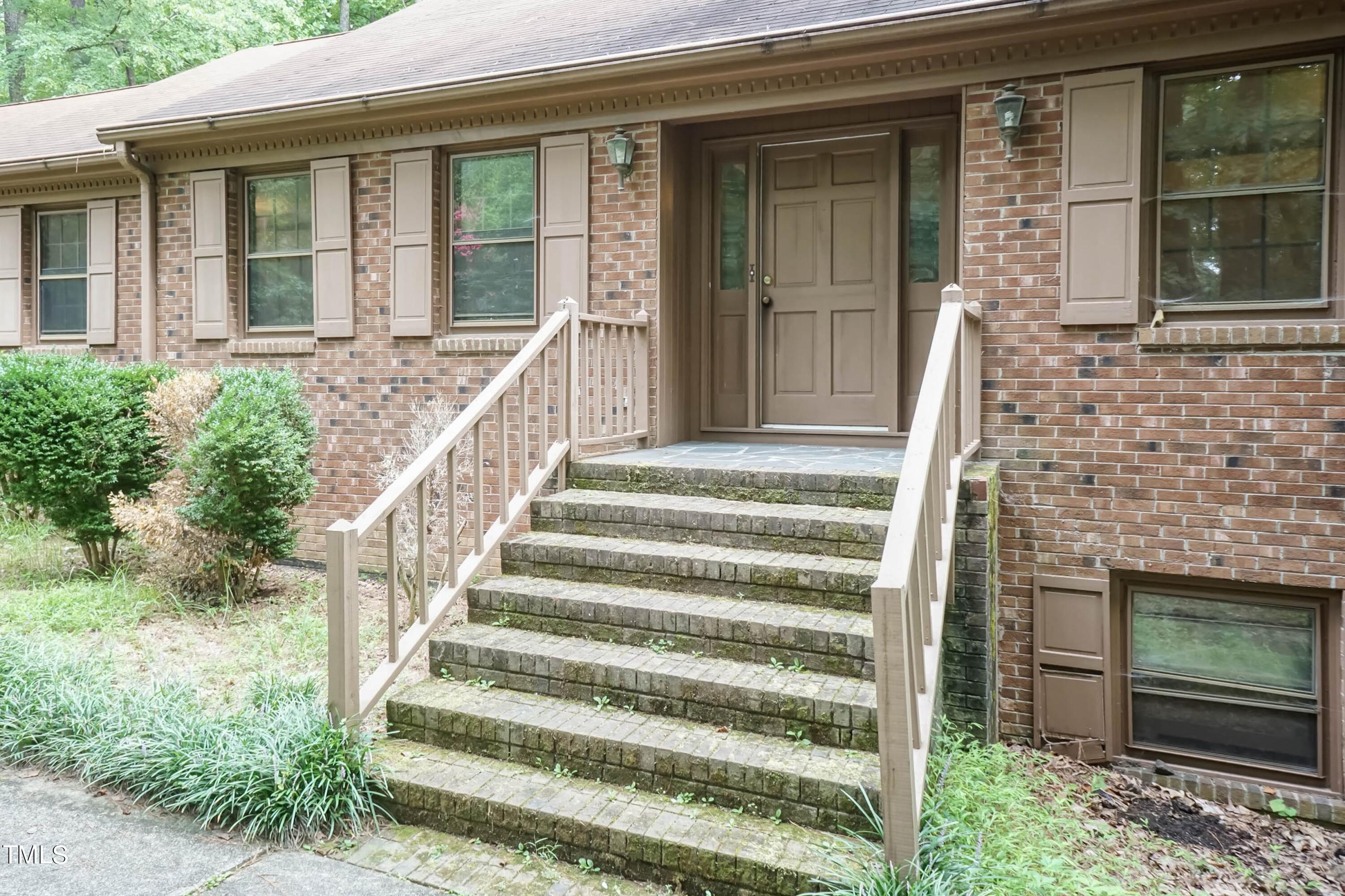 9212 Oneal Road Raleigh, NC 27613 - Photo 25 of 51 Porch 02