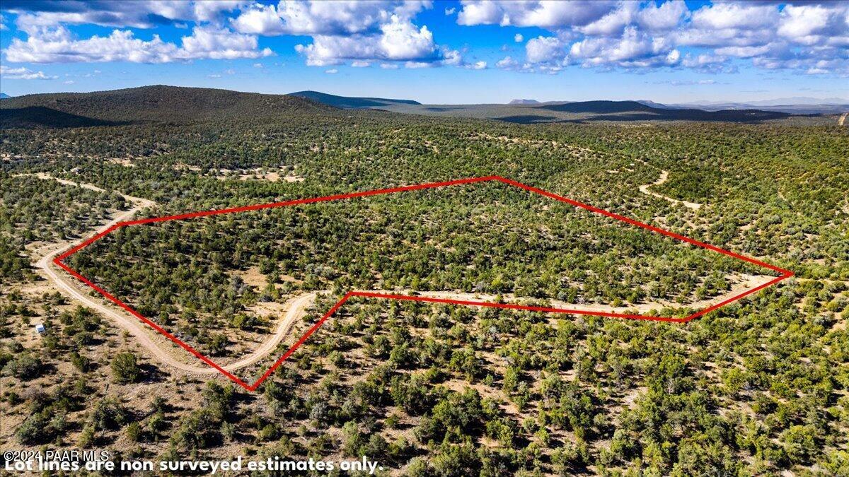 1399 North Thunder Ridge Ranch Road Ash Fork, AZ 86320 - Photo 5 of 10 a view of a sky