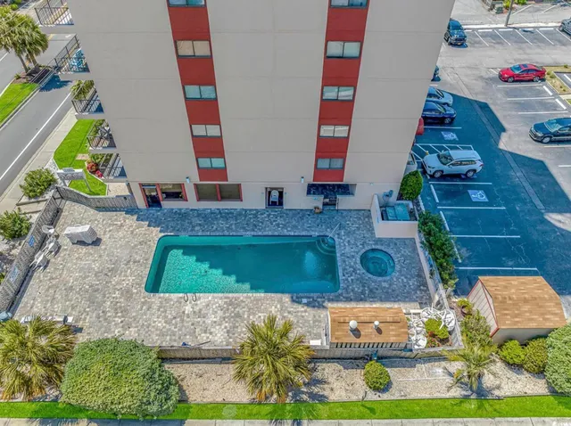 $184,900 | 7509 North Ocean Boulevard, Unit 902, Myrtle Beach, SC 29572