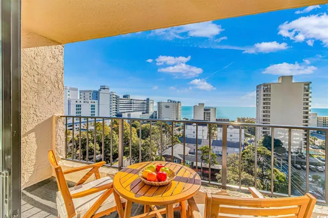 $184,900 | 7509 North Ocean Boulevard, Unit 902, Myrtle Beach, SC 29572