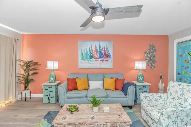 $184,900 | 7509 North Ocean Boulevard, Unit 902, Myrtle Beach, SC 29572