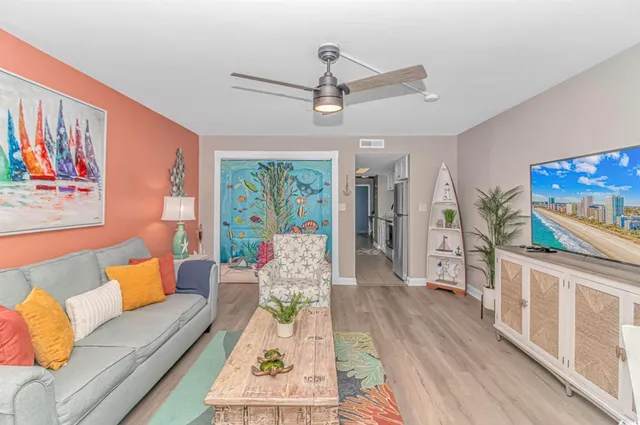 $184,900 | 7509 North Ocean Boulevard, Unit 902, Myrtle Beach, SC 29572