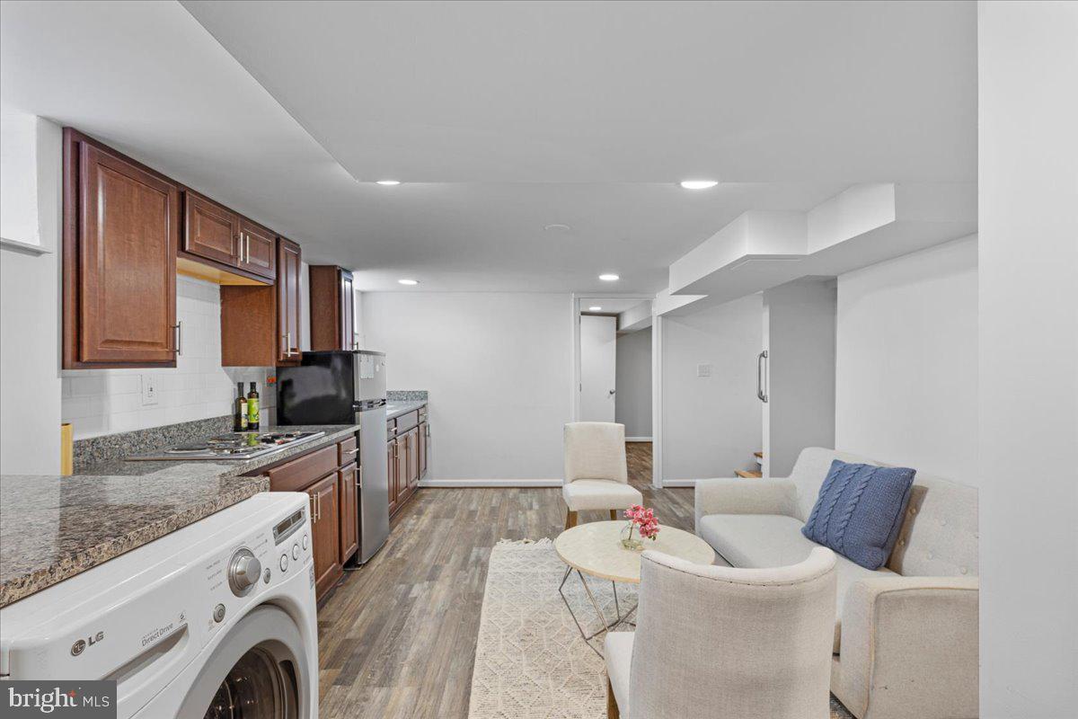 4422 Old York Road Baltimore, MD 21212 - Photo 33 of 37 In-law suite or apt. Separate rear entrance