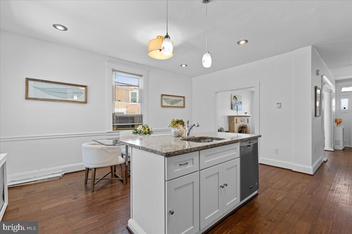 4422 Old York Road Baltimore, MD 21212 - Photo 10 of 37 Kitchen with dining room view