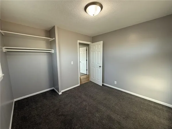 $140,000 | 109 Sioux Avenue, Hiawatha, KS 66434