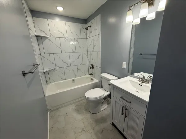 $140,000 | 109 Sioux Avenue, Hiawatha, KS 66434