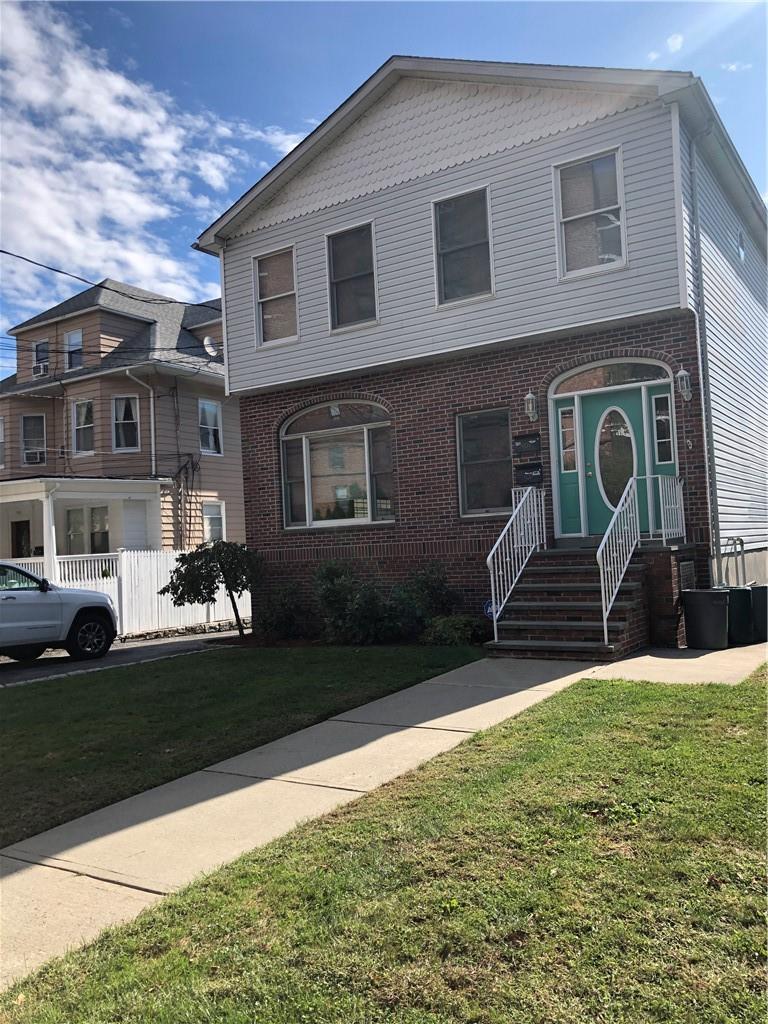 544 Pelham Road New Rochelle, NY 10805 - Photo 1 of 1 544 Pelham Road New Rochelle - 2 family