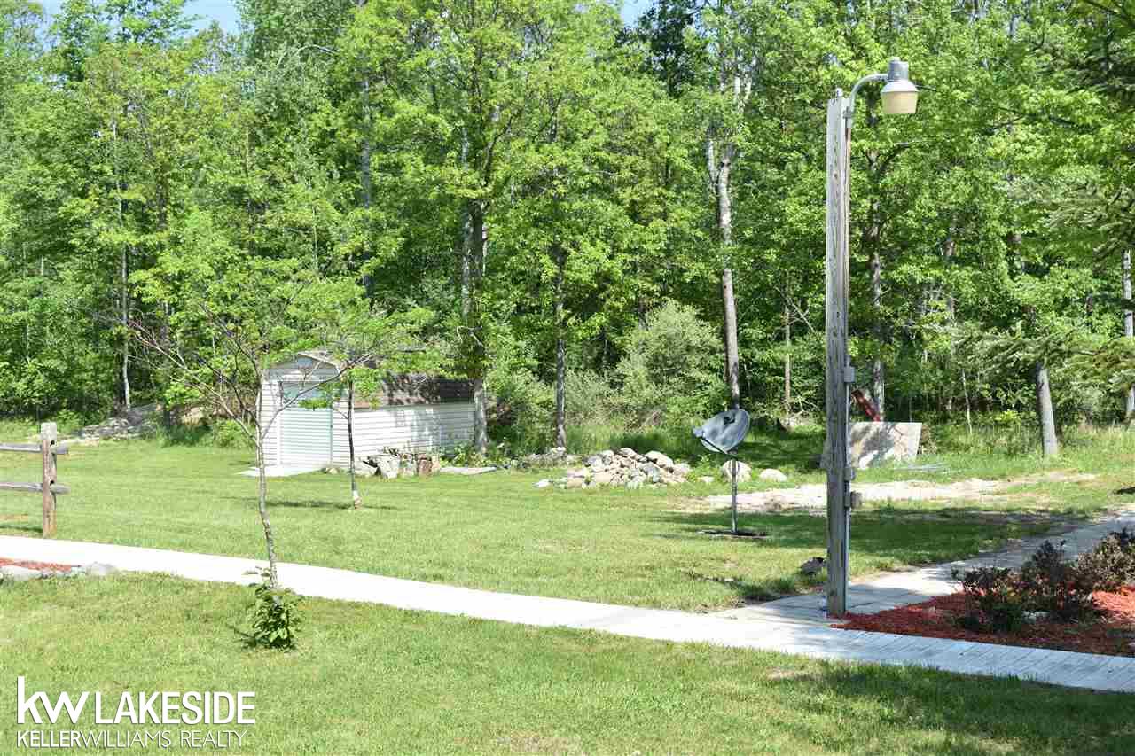 2232 Guernsey Road Beaverton, MI 48612 - Photo 38 of 41 31348784-37.JPG