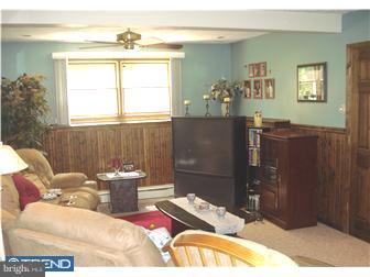 262 Belair Road Warminster, PA 18974 - Photo 7 of 12 Family Room