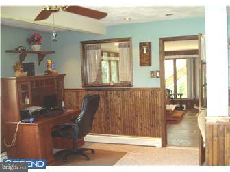 262 Belair Road Warminster, PA 18974 - Photo 10 of 12 Family Room
