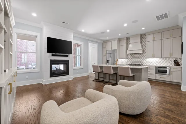 $1,495,000 | 251 Walnut Street, Chattanooga, TN 37403