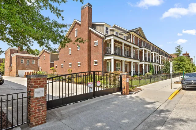 $1,495,000 | 251 Walnut Street, Chattanooga, TN 37403