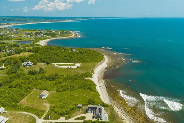 $2,750,000 | 73 Quaker Hill Road, Little Compton, RI 02837