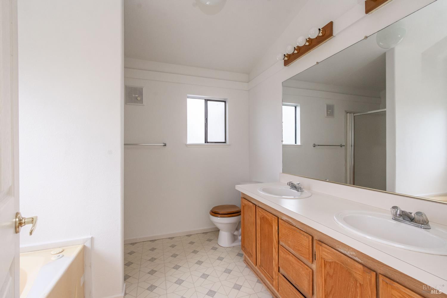 6004 Monticello Road, Unit 41 Napa, CA 94558 - Photo 10 of 19