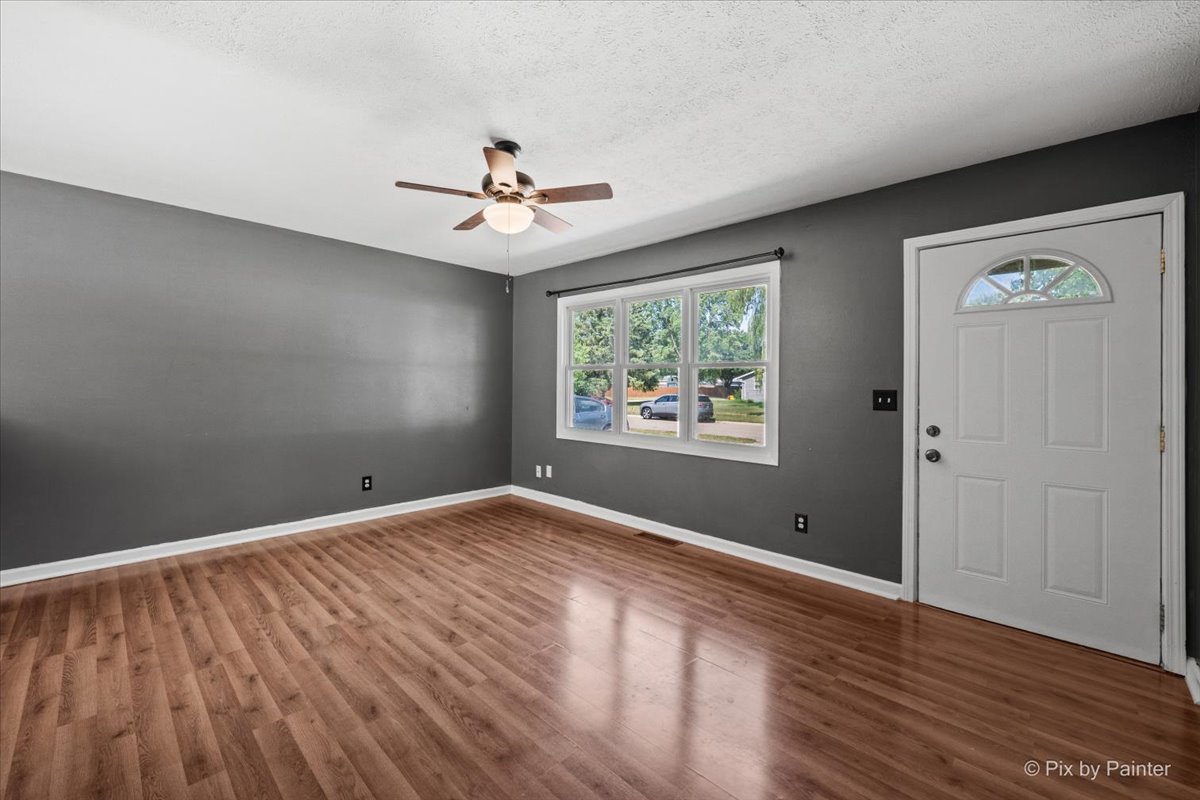 8326 Mildred Road Machesney Park, IL 61115 - Photo 3 of 21