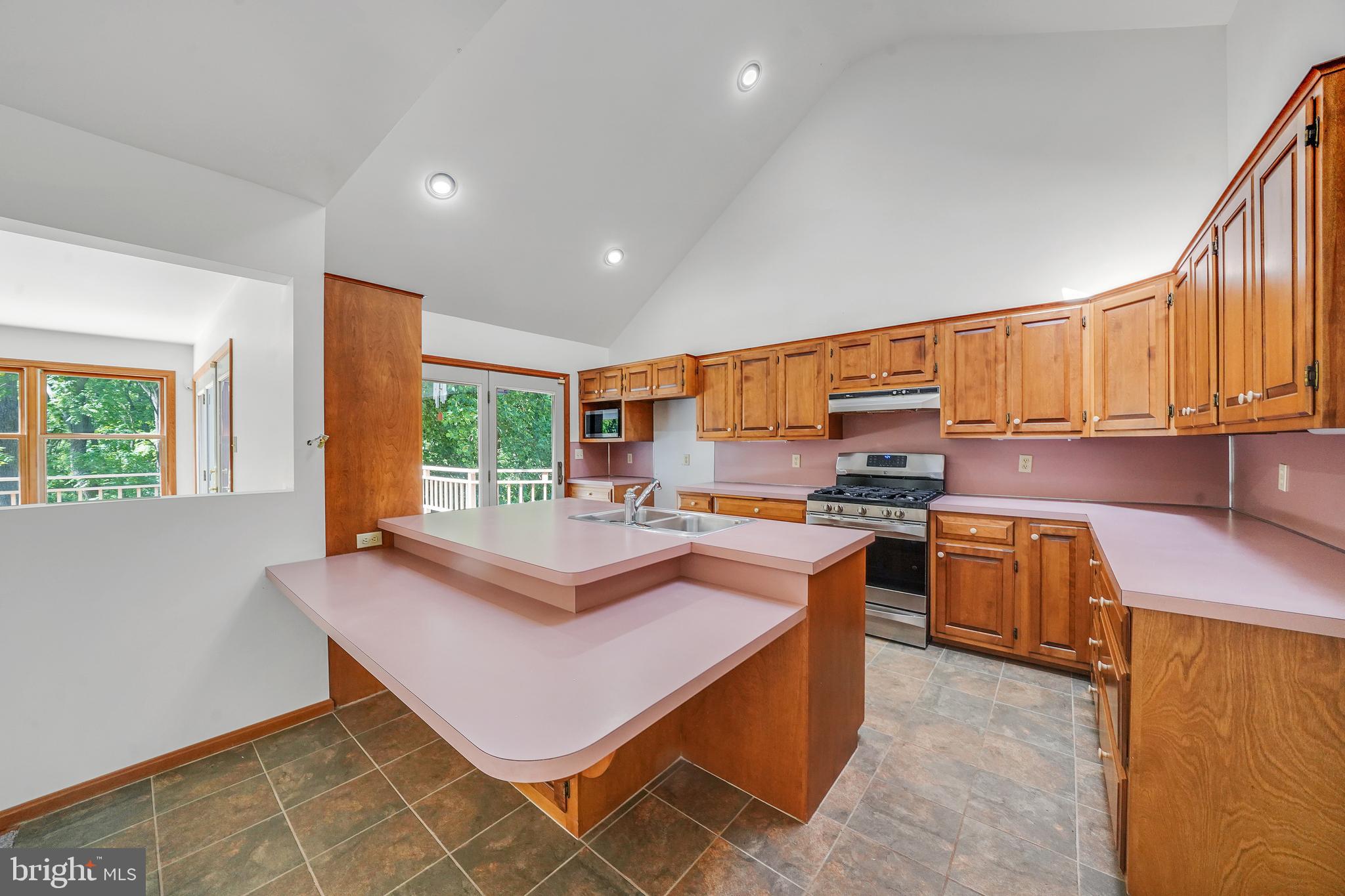 1370 State Road Lincoln University, PA 19352 - Photo 22 of 38 kitchen
