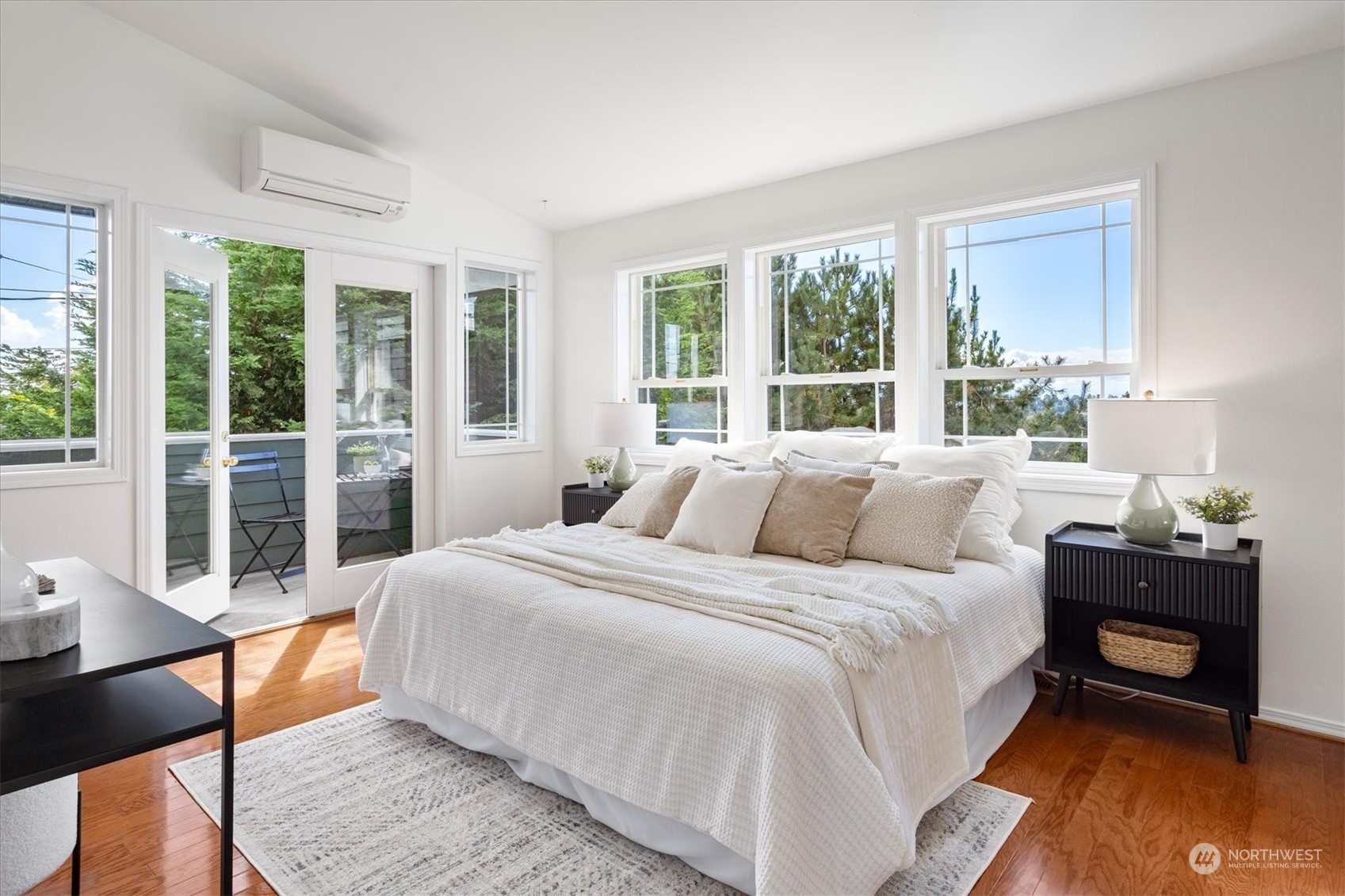 320 Northeast 80th Street Seattle, WA 98115 - Photo 19 of 30