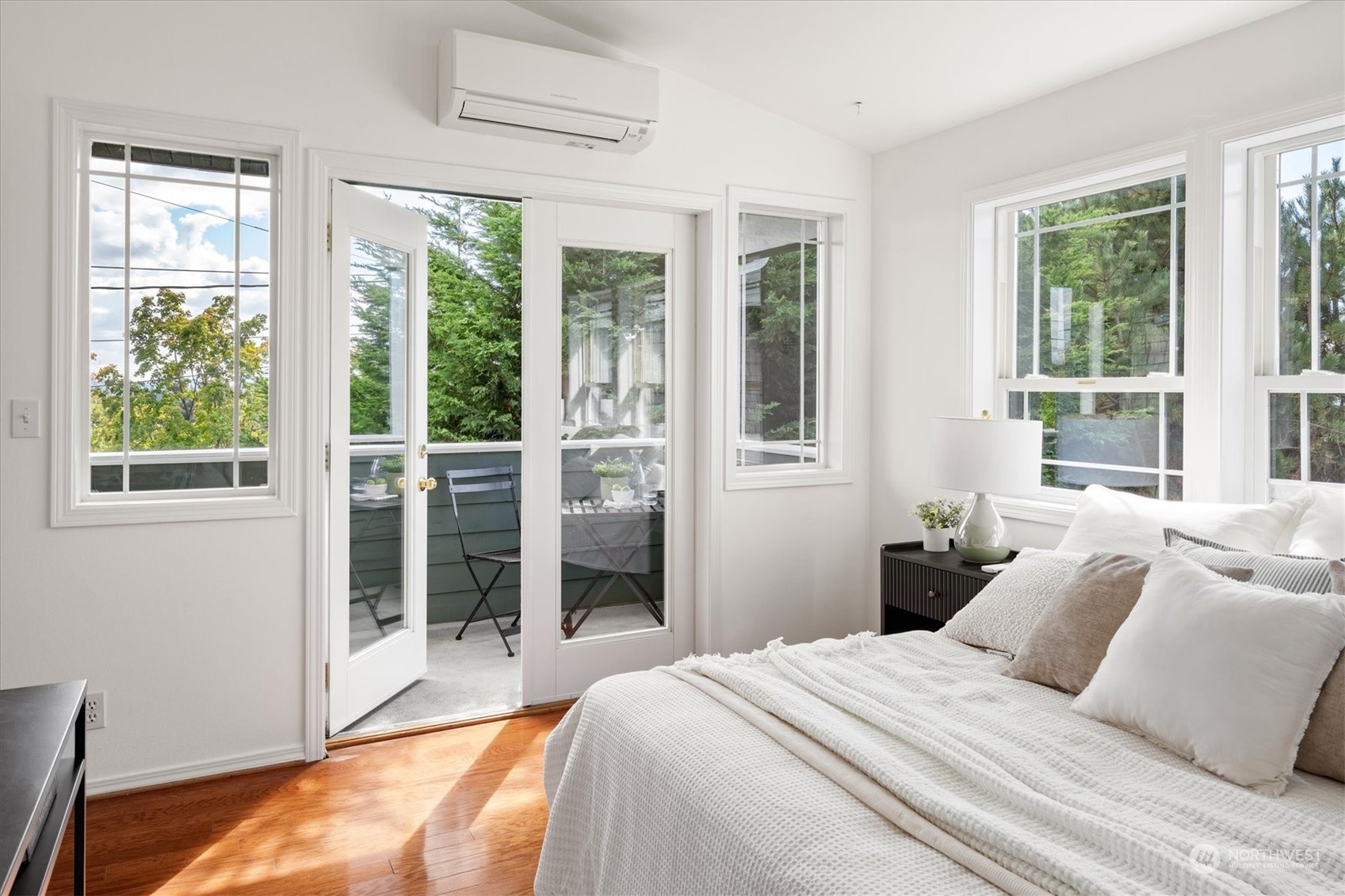 320 Northeast 80th Street Seattle, WA 98115 - Photo 20 of 30