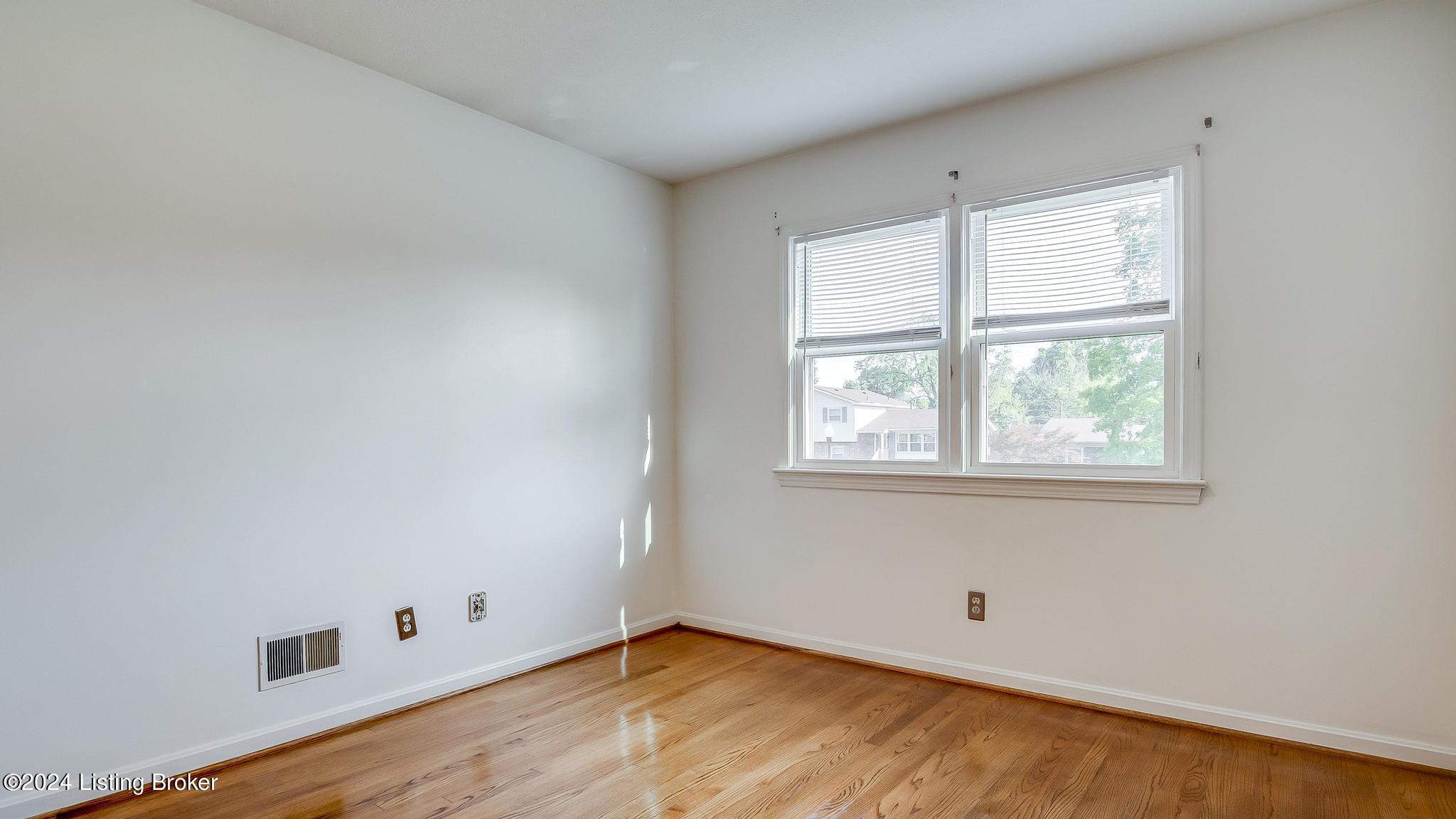 2108 Janlyn Road Louisville, KY 40299 - Photo 25 of 38 2108 Janlyn Rd 40299_0162