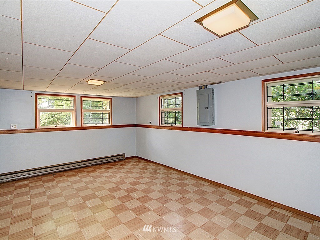 3941 Southwest Southern Street Seattle, WA 98136 - Photo 13 of 16
