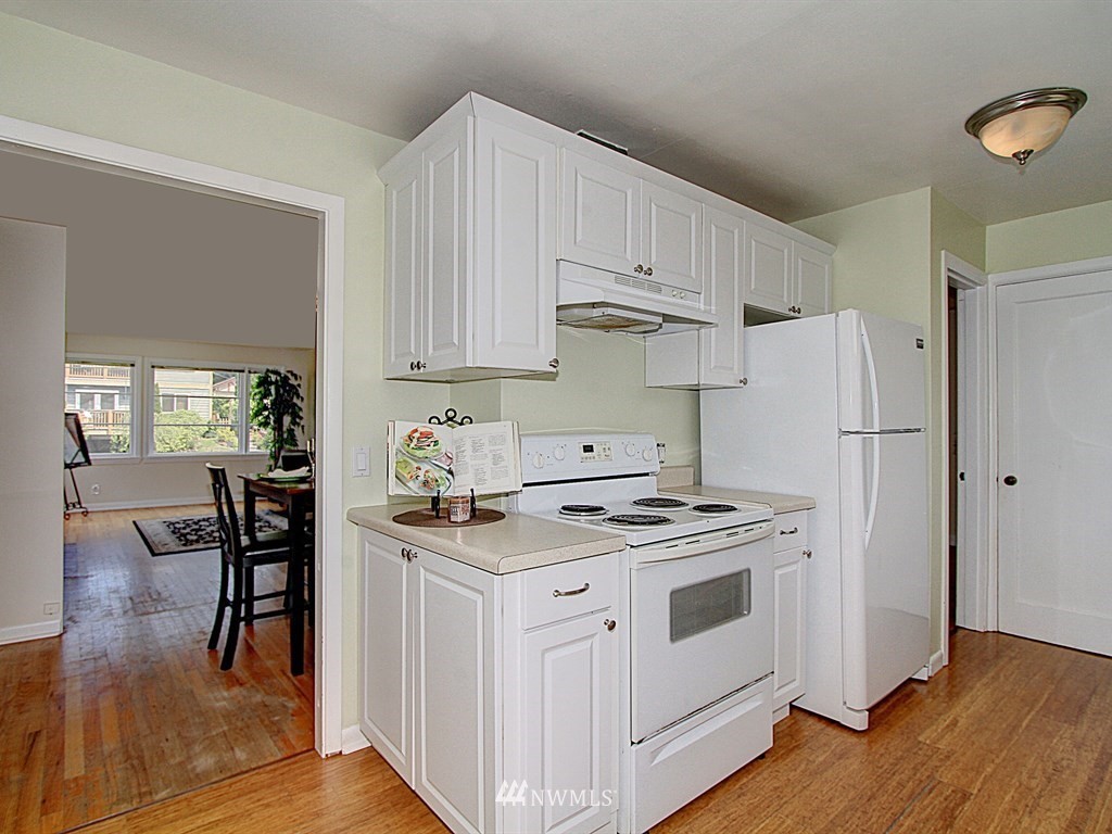 3941 Southwest Southern Street Seattle, WA 98136 - Photo 7 of 16