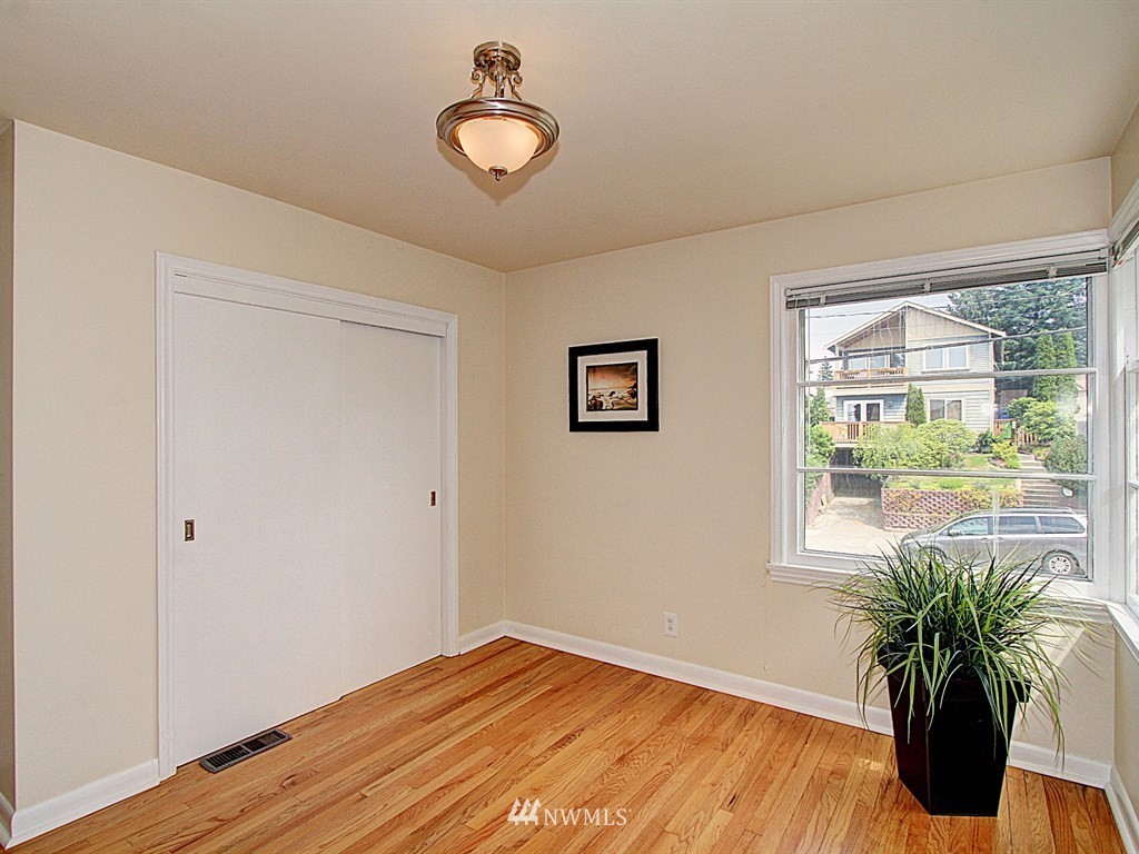 3941 Southwest Southern Street Seattle, WA 98136 - Photo 10 of 16