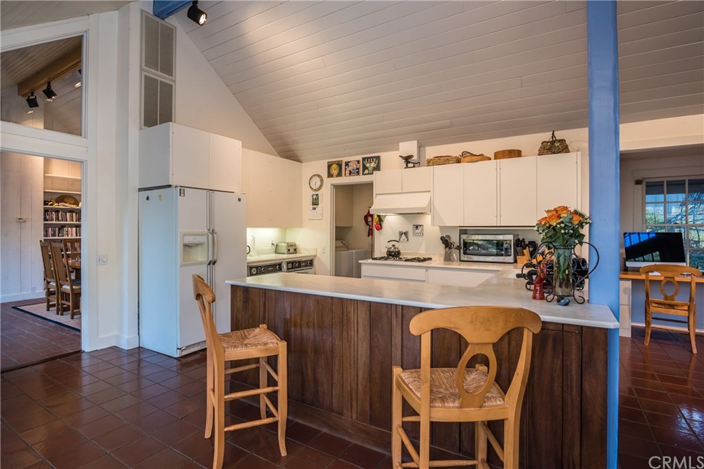 11610 Santa Rosa Creek Road Templeton, CA 93465 - Photo 14 of 56 Gallery Image 14