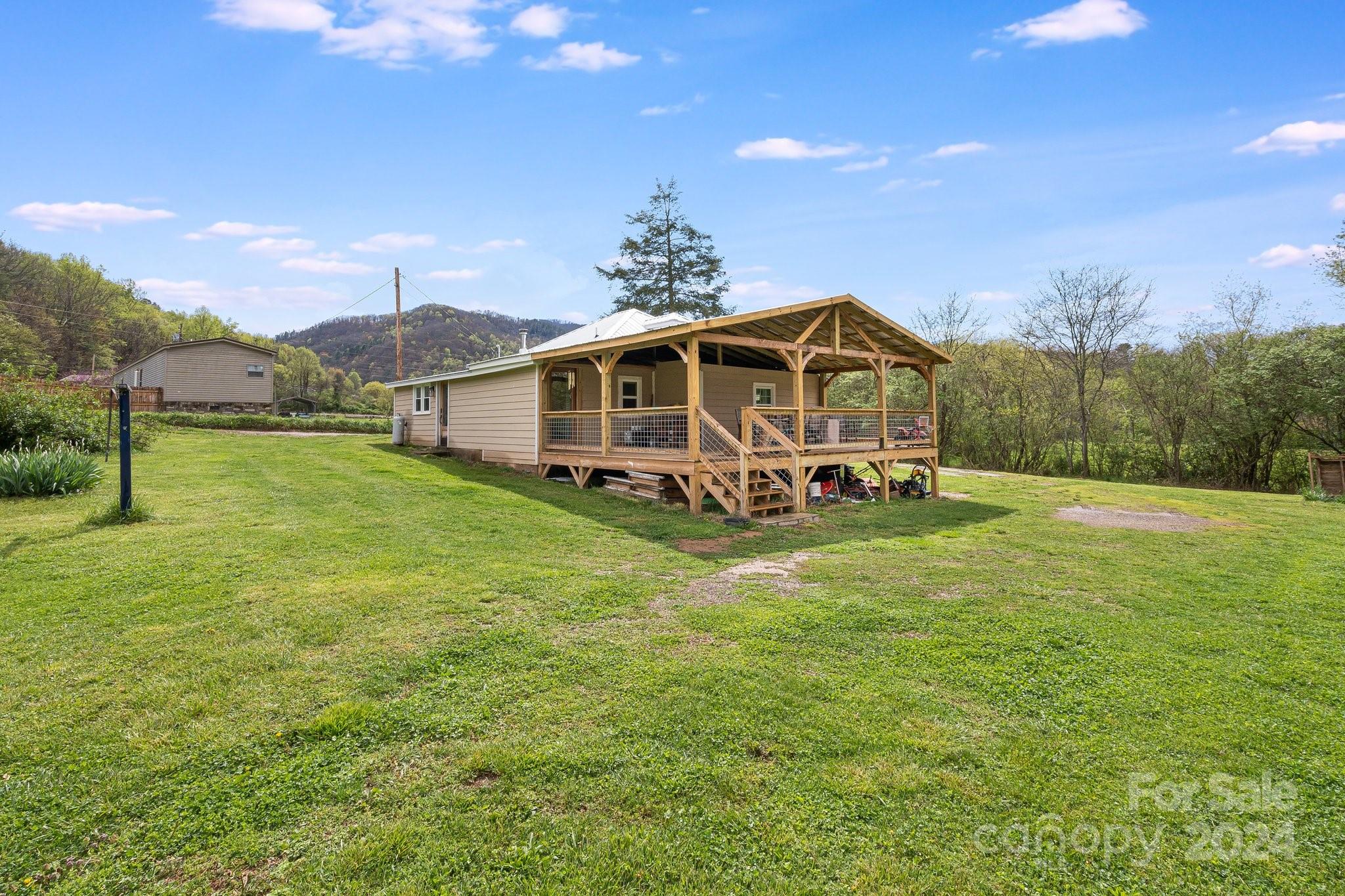 99 Cook Road Hot Springs, NC 28743 - Photo 6 of 26