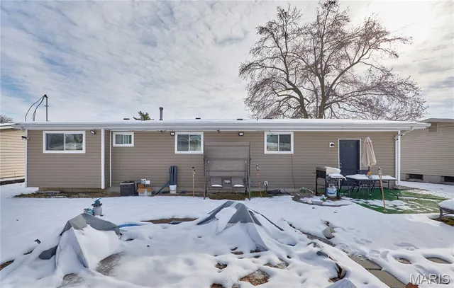 $230,000 | 1350 Sandy Drive, Florissant, MO 63031