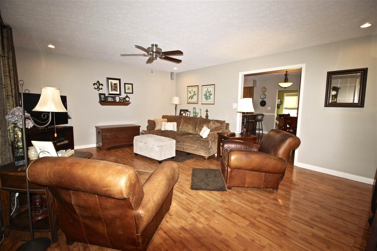 1074 Morehead Road Bowling Green, KY 42101 - Photo 8 of 32 Gallery Image 8