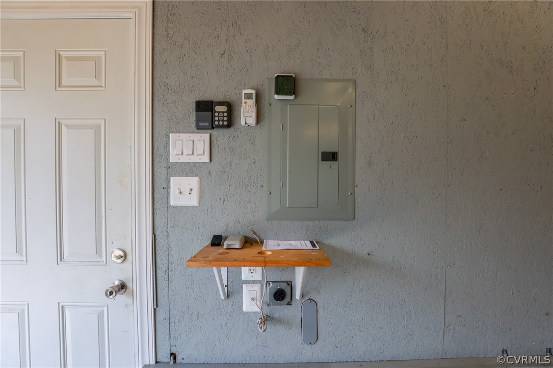 6706 Bethlehem Road Richmond, VA 23230 - Photo 20 of 27 Garage