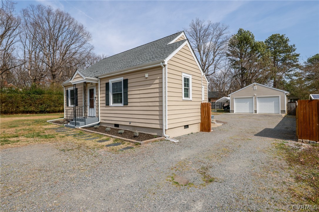6706 Bethlehem Road Richmond, VA 23230 - Photo 27 of 27 The Fence opens up with a touch of button so you c