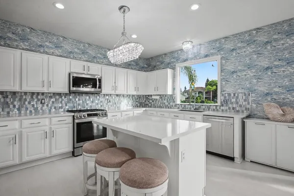 $1,190,000 | 2708 Hinton Circle, Elk Grove, CA 95758