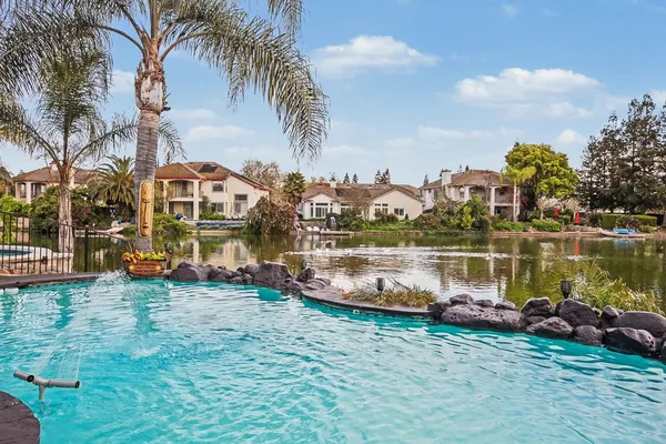 $1,190,000 | 2708 Hinton Circle, Elk Grove, CA 95758