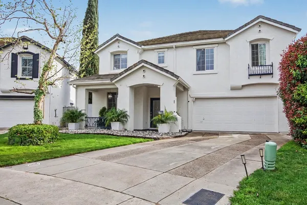 $1,190,000 | 2708 Hinton Circle, Elk Grove, CA 95758