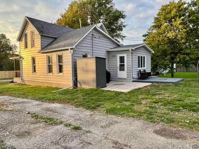 $160,000 | 340 Cedar Street, Sabetha, KS 66534