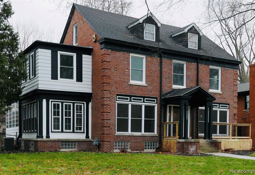 1337 Berkshire Road Grosse Pointe Park, MI 48230 - Photo 2 of 24