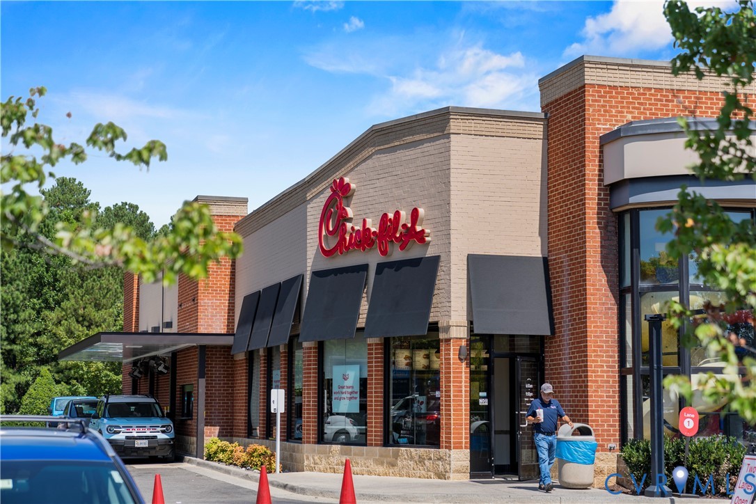 9881 Tuco Street, Unit B Glen Allen, VA 23059 - Photo 39 of 50 a view of street with sitting area