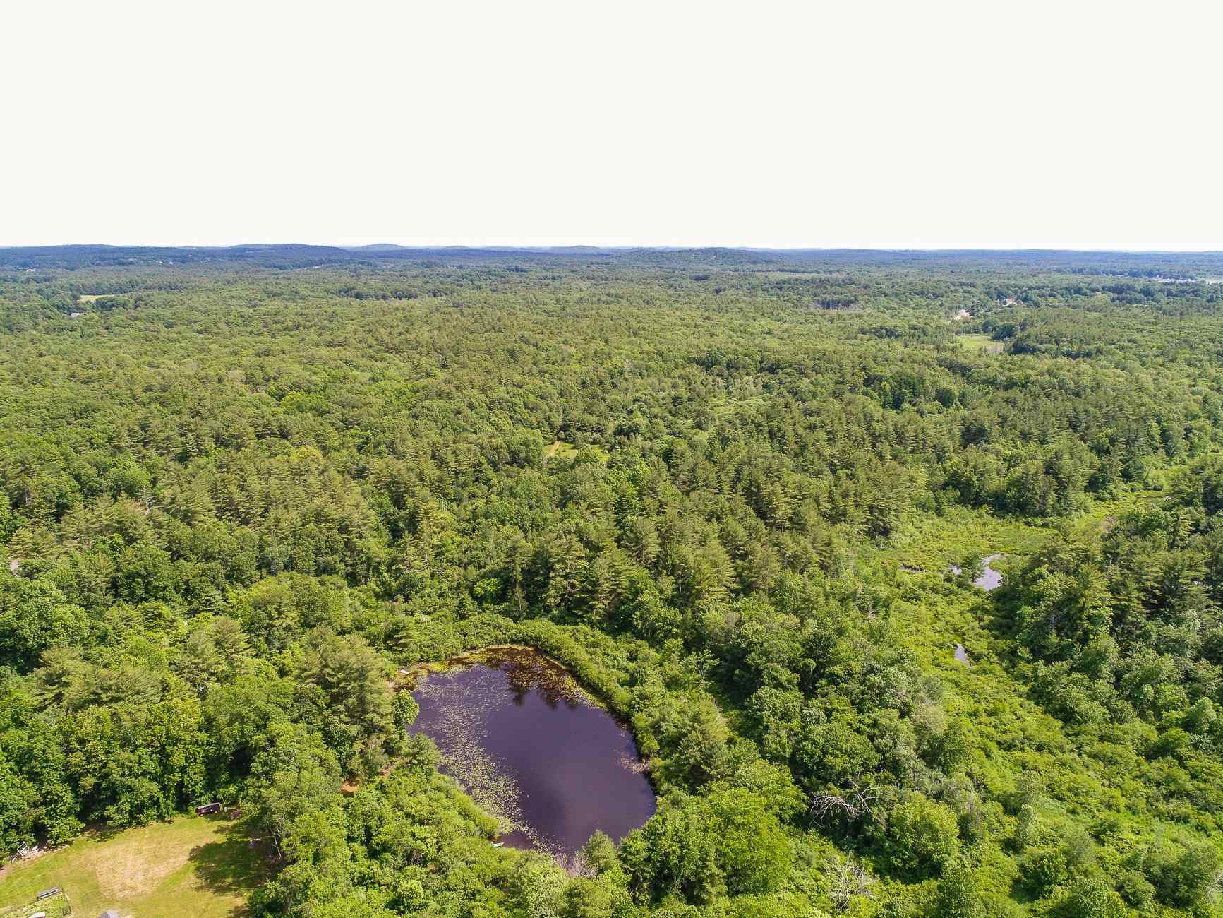 57 Exeter Road Kingston, NH 03848 - Photo 3 of 39
