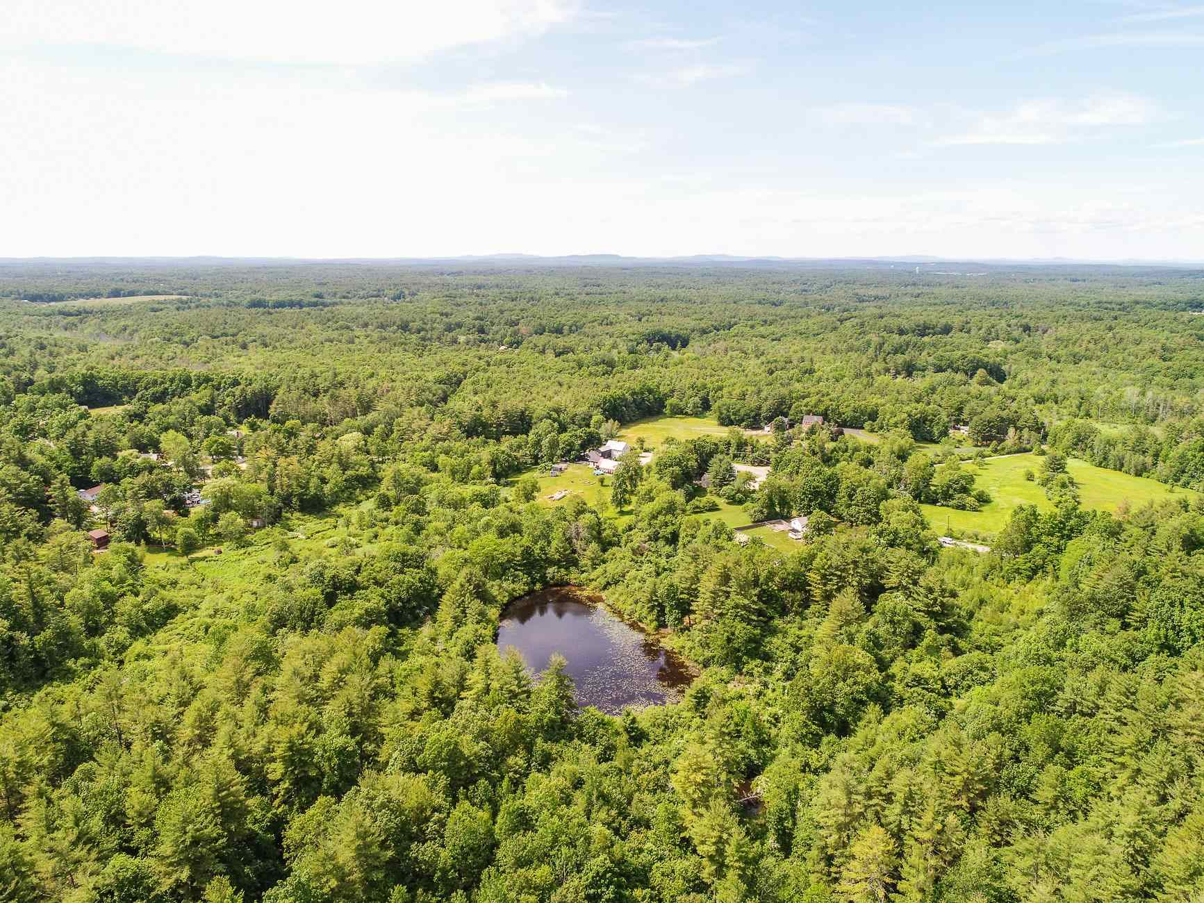57 Exeter Road Kingston, NH 03848 - Photo 7 of 39