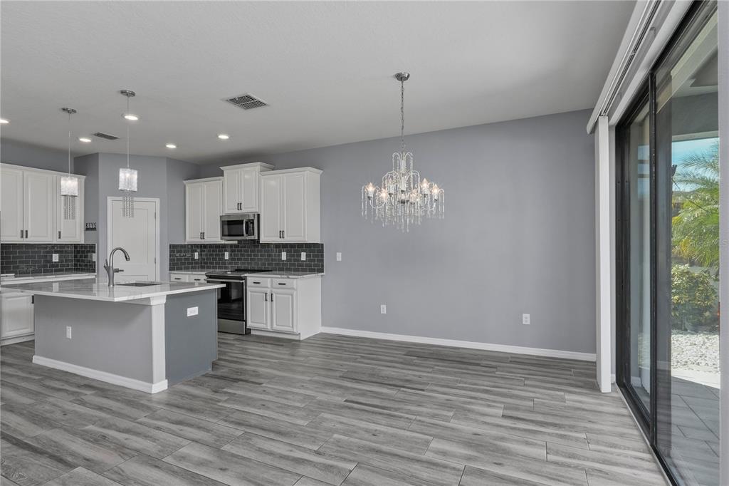 11728 Lake Boulevard New Port Richey, FL 34655 - Photo 15 of 53