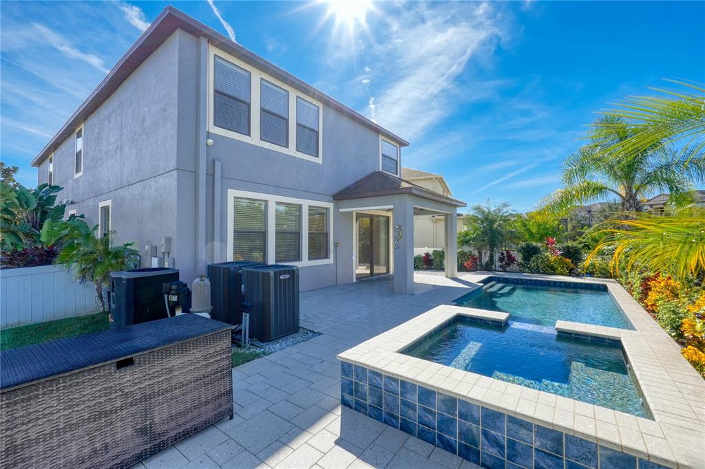 11728 Lake Boulevard New Port Richey, FL 34655 - Photo 5 of 53