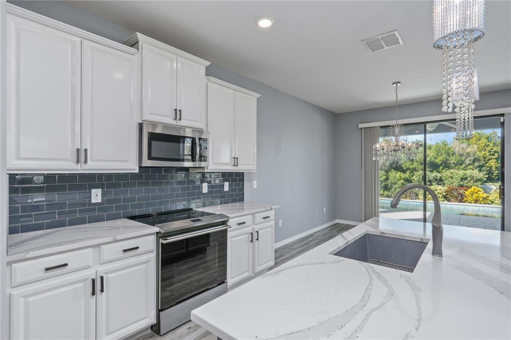 11728 Lake Boulevard New Port Richey, FL 34655 - Photo 9 of 53