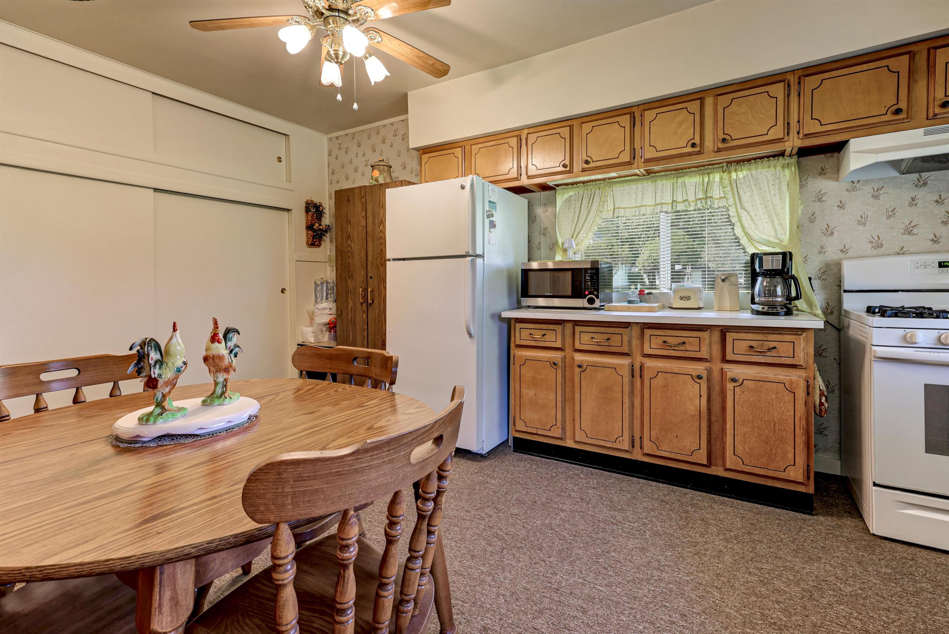 2068 Point Comfort Road Oshkosh, WI 54902 - Photo 22 of 44 Gallery Image 22