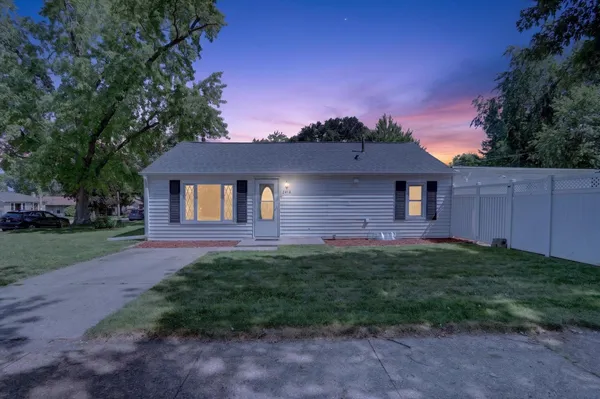 $229,900 | 2416 Kellogg Avenue, Janesville, WI 53546