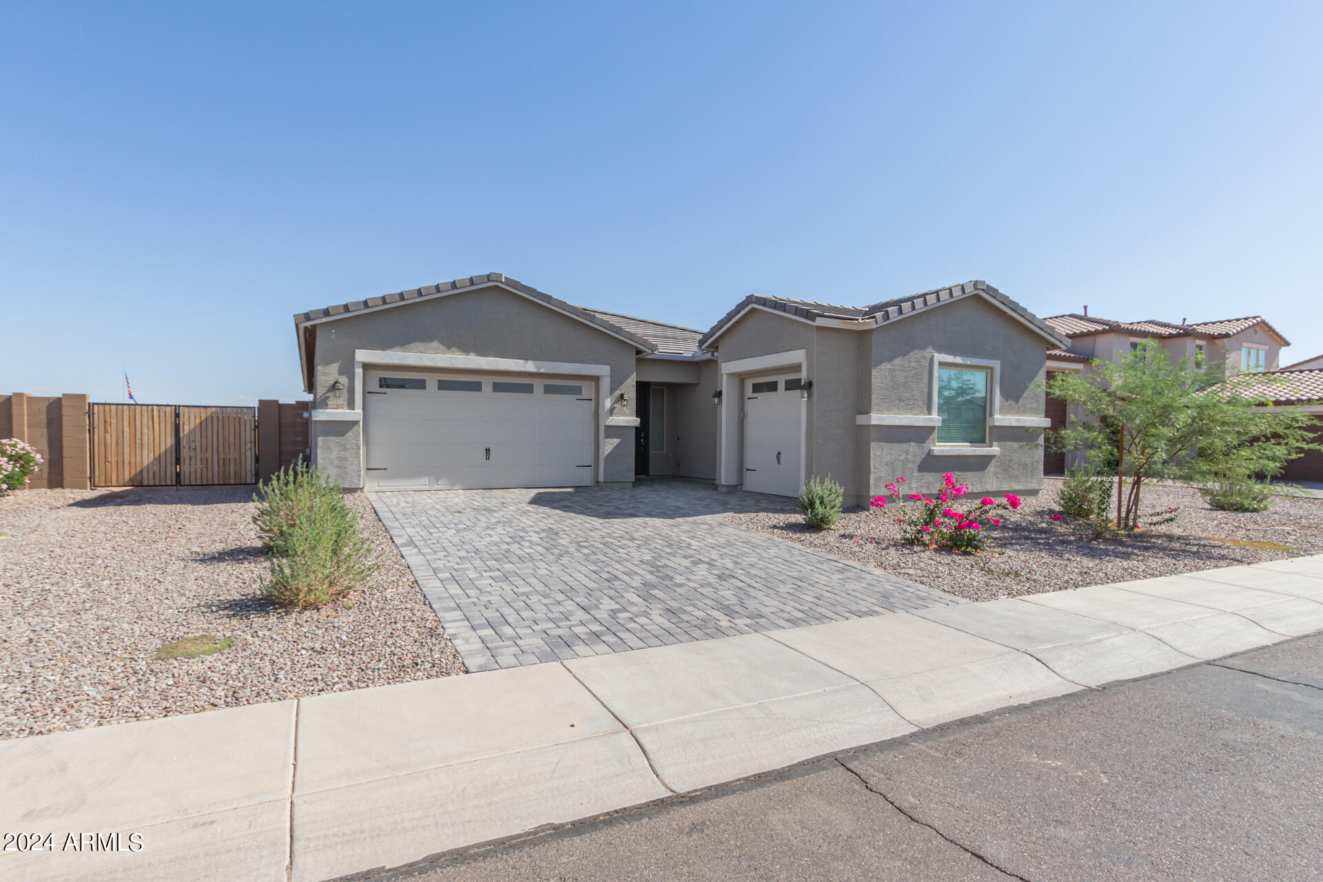 22207 North Daniel Drive Maricopa, AZ 85138 - Photo 2 of 44 02 - Daniel