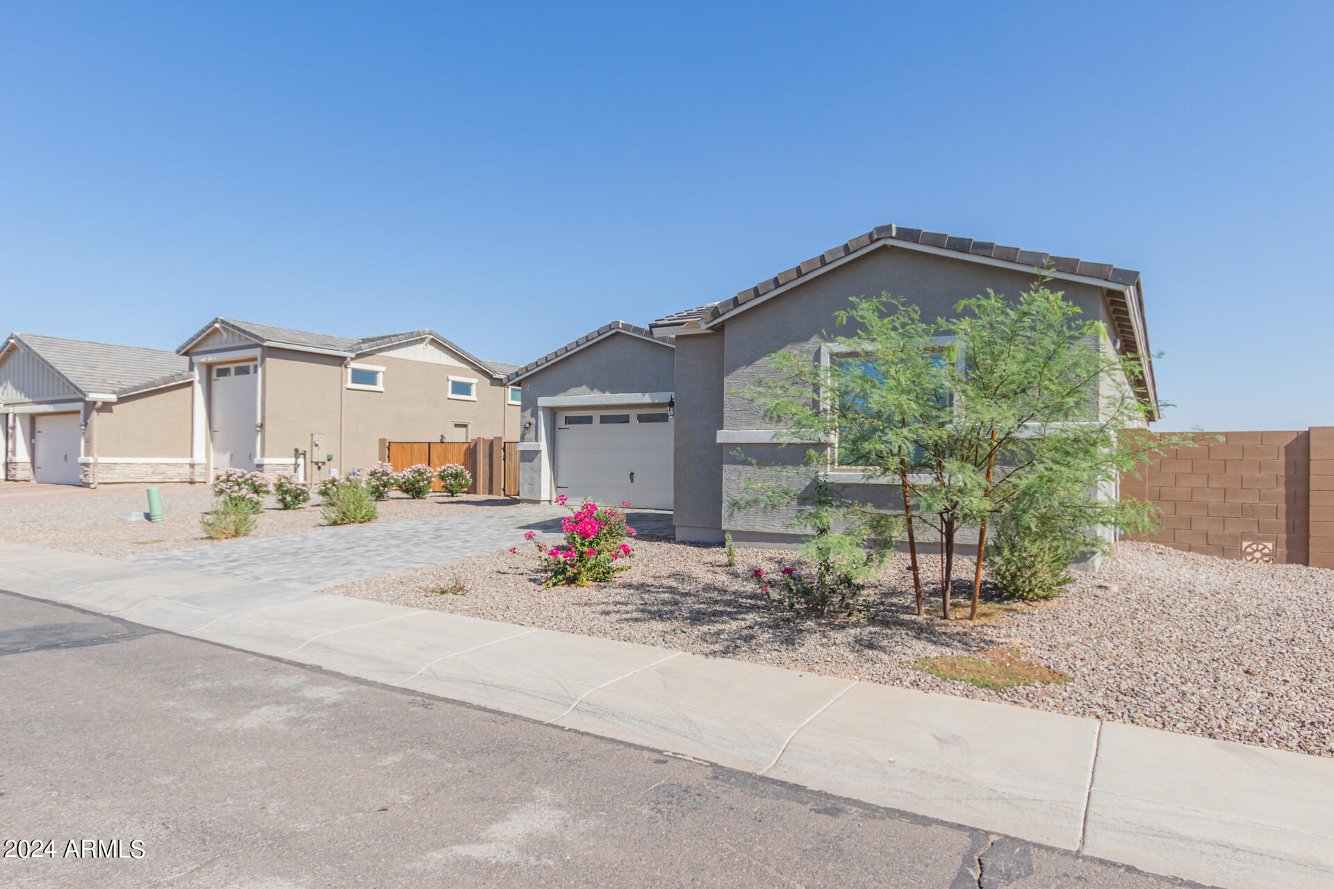 22207 North Daniel Drive Maricopa, AZ 85138 - Photo 3 of 44 03 - Daniel