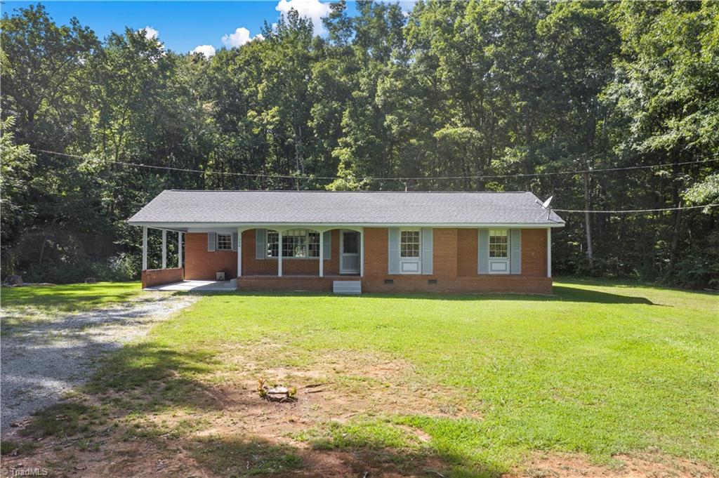566 Sexton Road Denton, NC 27239 - Photo 3 of 29 front