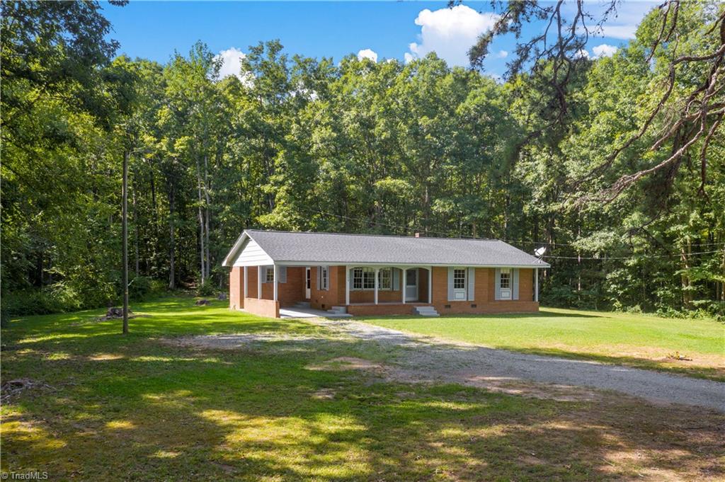 566 Sexton Road Denton, NC 27239 - Photo 5 of 29 front